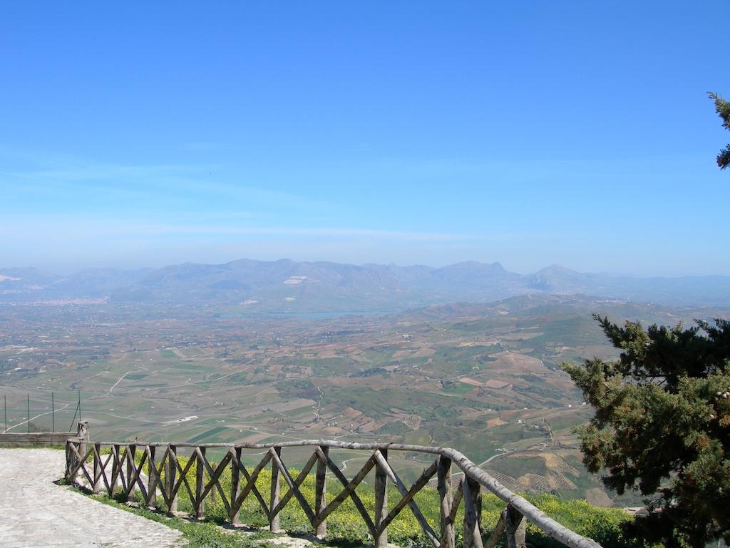 Ostello Cielo D'ألكامو المظهر الخارجي الصورة